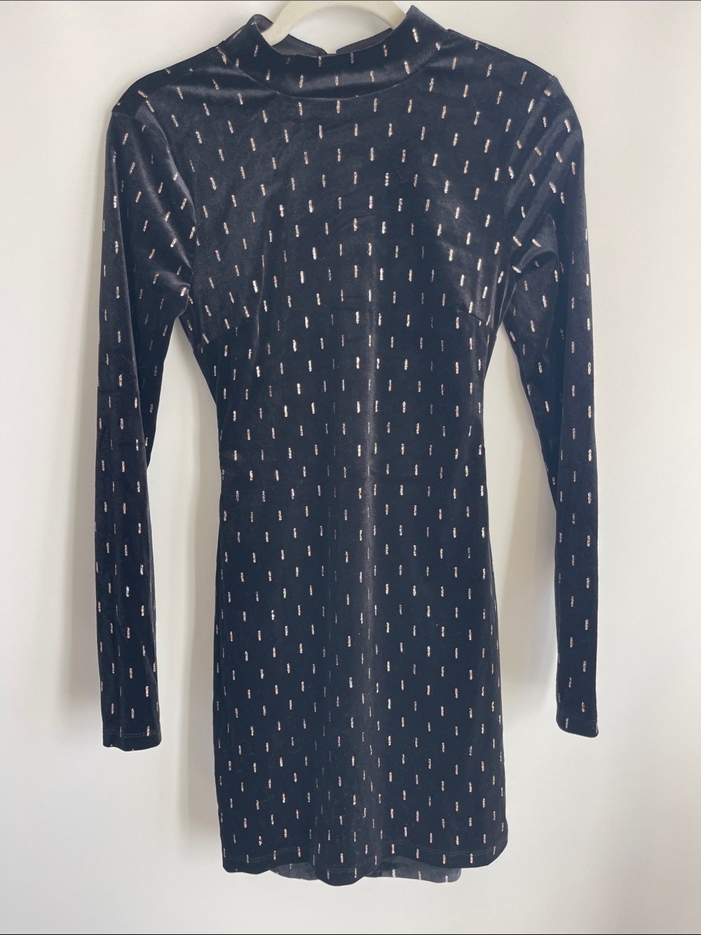Emerald Sundae Black Velvet Long Sleeve Backless Mini Dress Glitter Print Size M